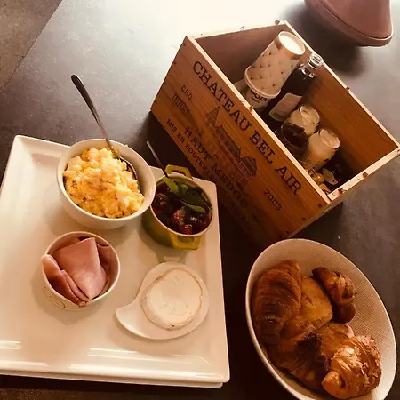 Bed & Breakfast Sucre Sale *